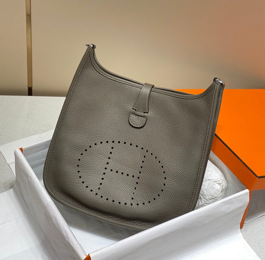 Evelyne 29cm Dark Brown Togo Shw