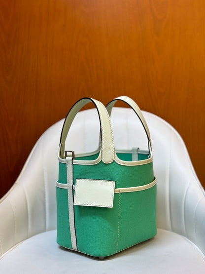 HM Picotin Lock 18CM Pocket Handbag Mint Green Ivory Swift Canvas
