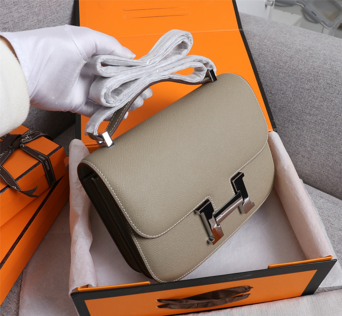 HM CONSTANCE BAGS 19 KHAKI EPSOM SILVER HARDWARE