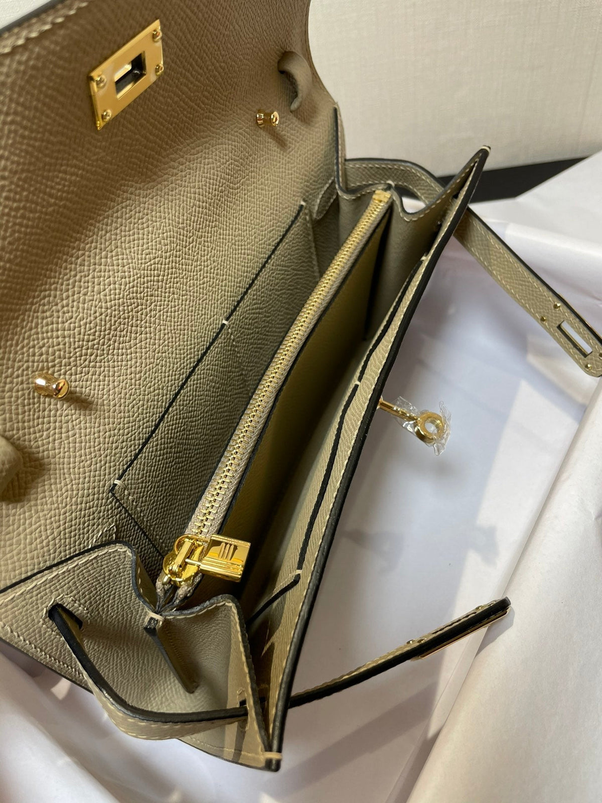 kelly woc 20.5 lichen epsom gold hardware