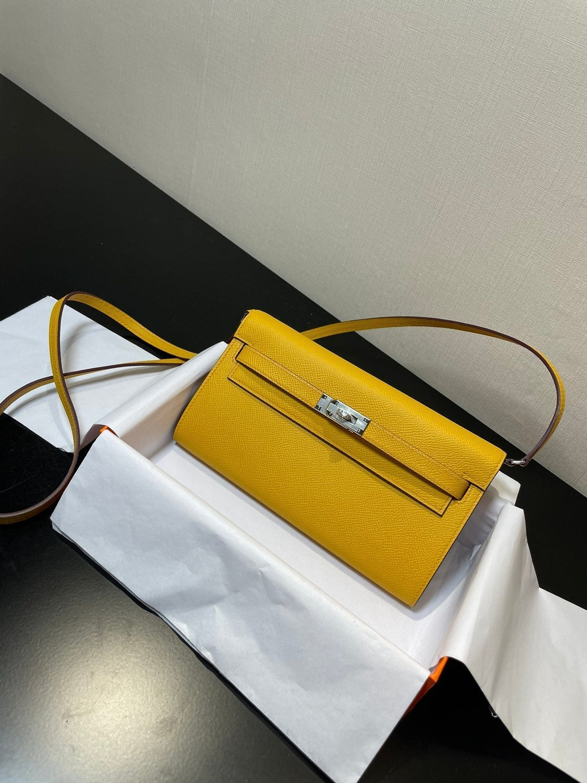kelly woc 20.5 yellow epsom silver hardware