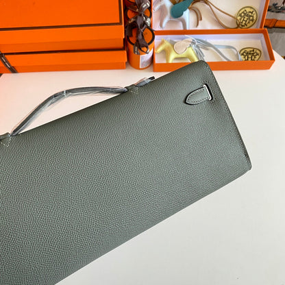 HM Kelly Cut 31 Ash Grey Epsom Leather Silver Hardware 229039