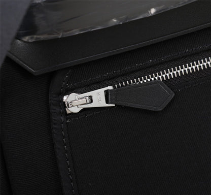 HM HERBAG ZIP 31 BLACK CALFSKIN