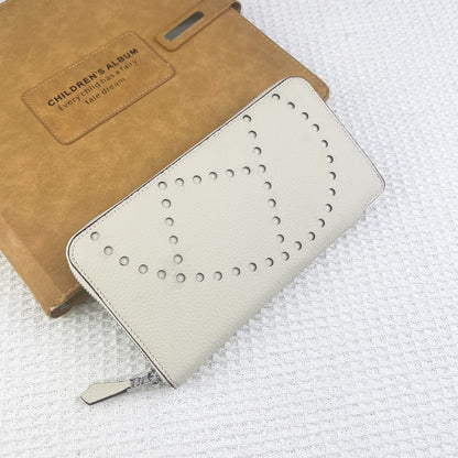 HM Silk'in Holed Classic Wallet 20 Cream Grained Calfskin