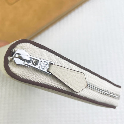 HM Silk'in Holed Classic Wallet 20 Cream Grained Calfskin