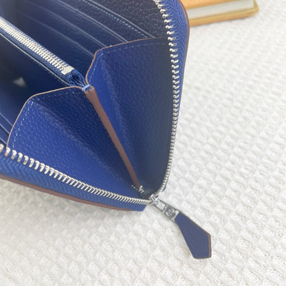 HM Silk'in Holed Classic Wallet 20 Cobalt Grained Calfskin