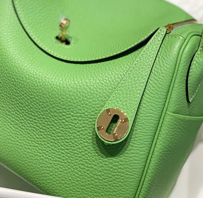 HM LINDY 26 BAG KELLY GREEN TAURILLON CLEMENCE LEATHER