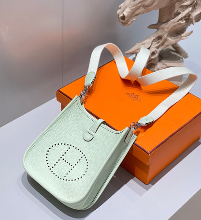 Mini Evelyne 18cm Light Green Togo Shw