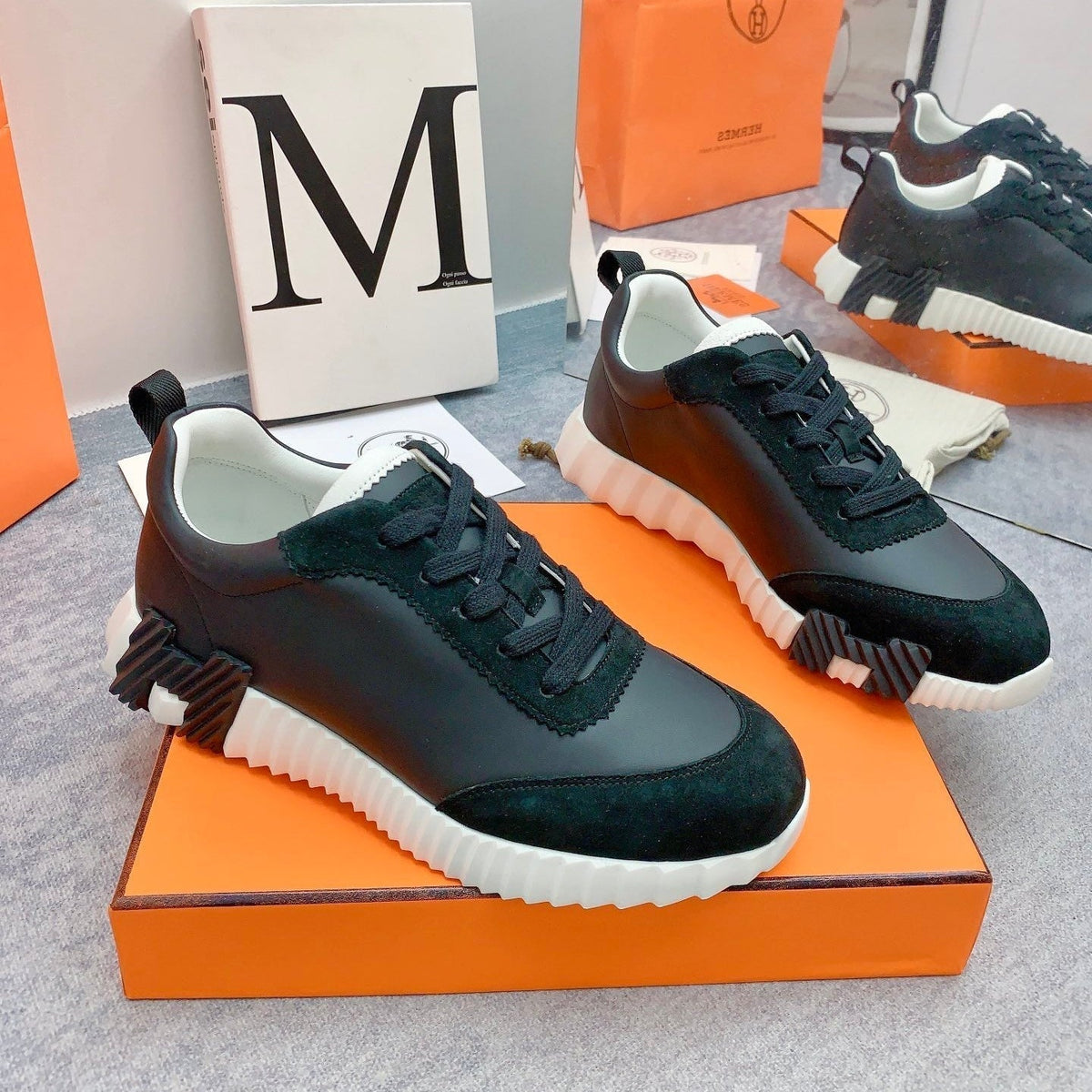 HM Bouncing Sneaker In Black Lambskin 106423