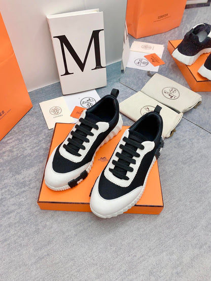 HM Bouncing Sneaker In Black Mesh Fabric 106459