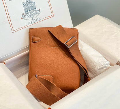 HM HAC A DOS PM 26CM GOLD TOGO LEATHER SILVER HARDWARE