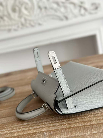HM KELLY 19CM PALE BLUE EPSOM LEATHER