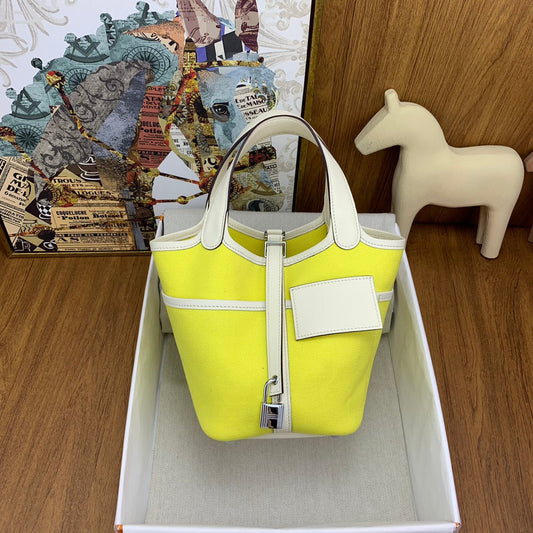 HM Picotin Lock 18CM Pocket Handbag Ivory Yellow Swift Canvas