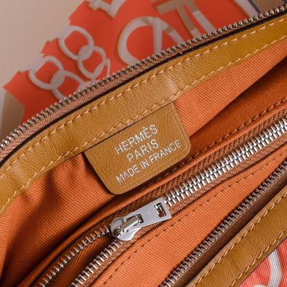 HM Sursoie To Go Pouch 22.5CM Orange Swift Canvas