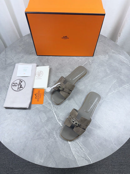 HM Oran Sandal with Kelly Buckle 936539