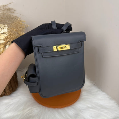 HM Kelly Jump Backpack Black Cowhide Gold Hardware 270044