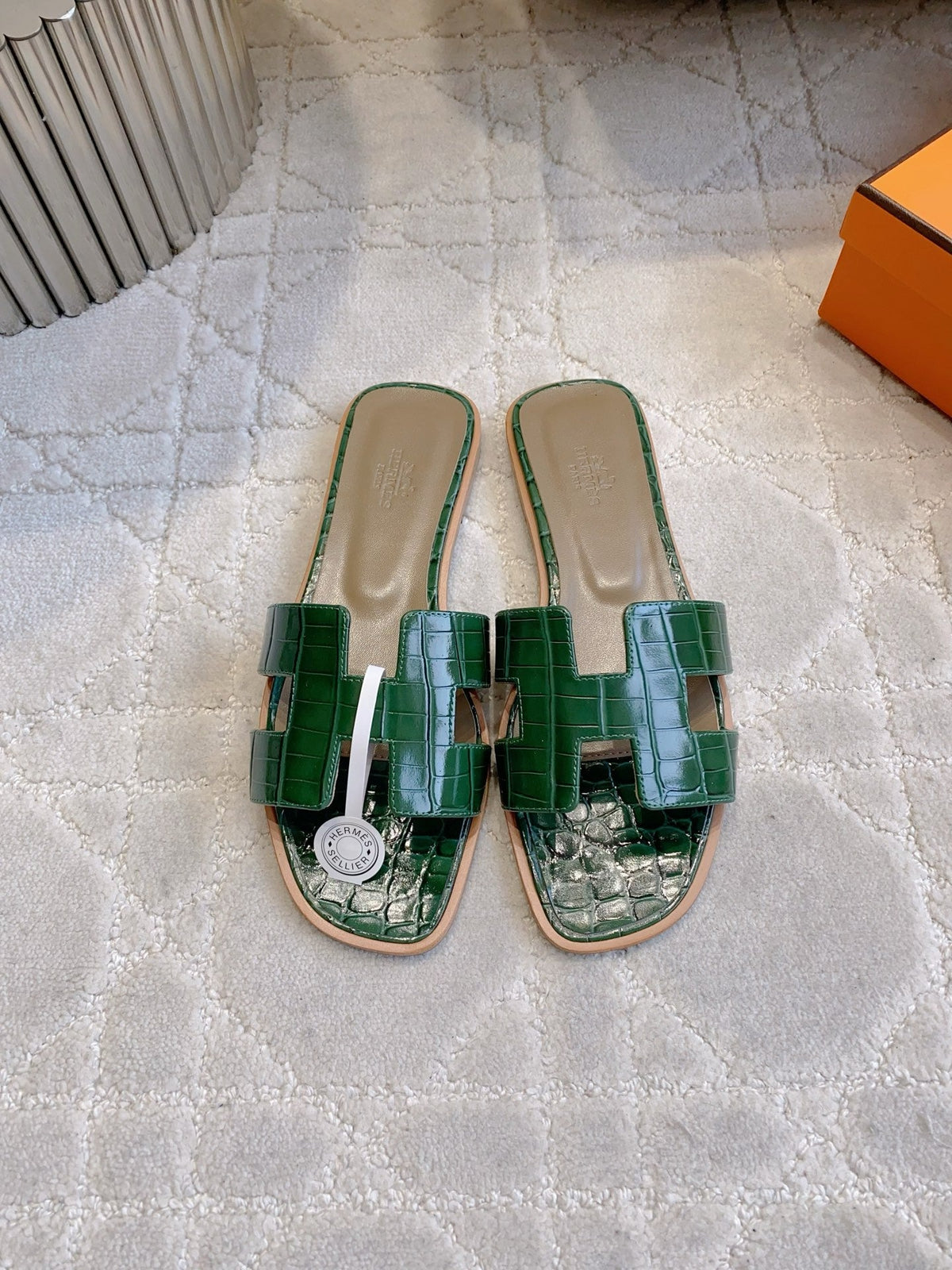 HM 26s Oran Sandal Green Alligator Embossed Leather 724323