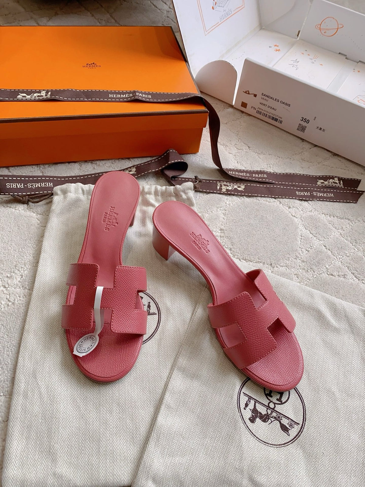 HM 26s Oran Sandal Pink-Red Espom Goatskin 724269