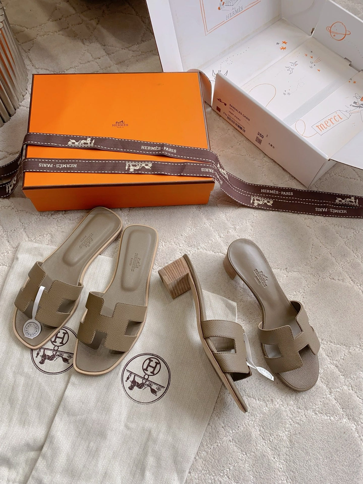 HM 26s Oran Sandal Light Taupe Espom Goatskin 724271