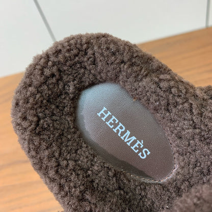 HM Chypre Sandal In Dark Brown Lamb Wool 984179