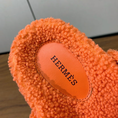 HM Chypre Sandal In Orange Lamb Wool 984182