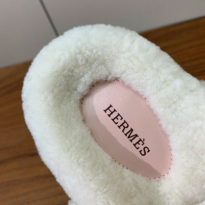 HM Chypre Sandal In Light Pink Mix White Fleece And Suede  984194