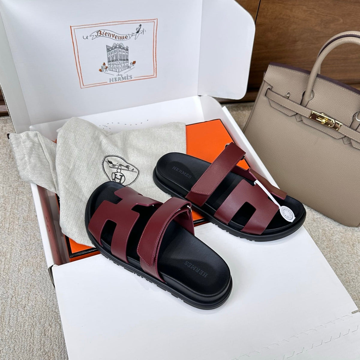 HM Chypre Sandal Black Burgundy Leather 862404