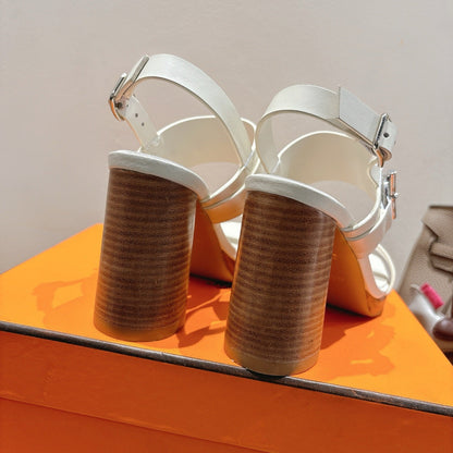 HM 26S Gigi 85 Sandal In White Calfskin Silver Hardware