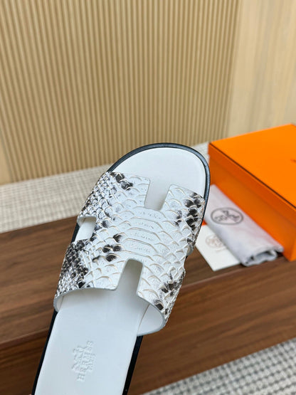 HM Izmir Sandals White Snakeskin 799288