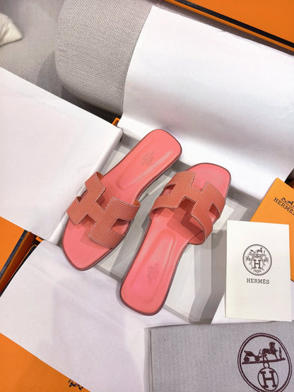 HM 26s Oran Sandal Jaipur Pink Epsom 708455