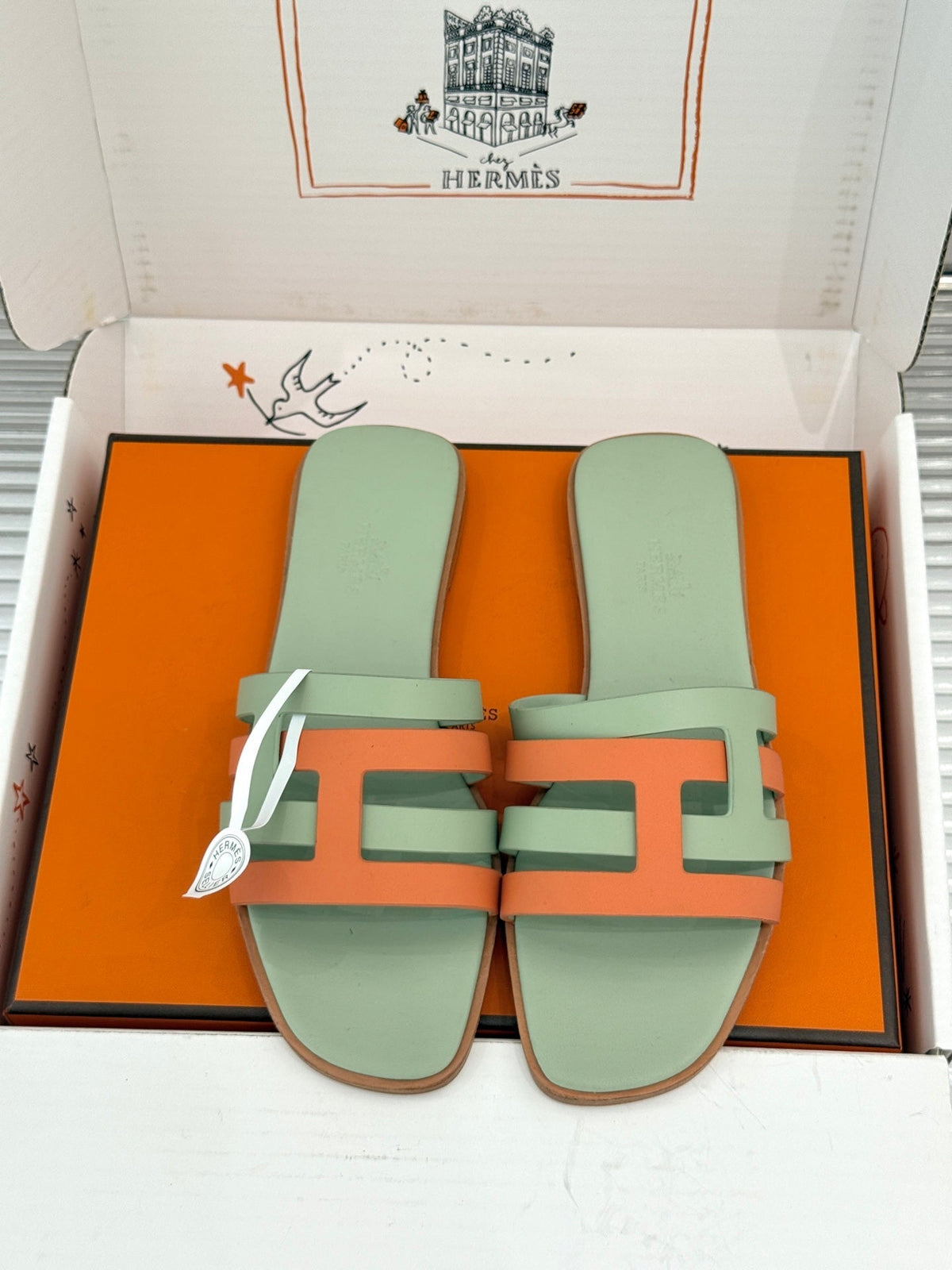 HM 26s Strappy Flat Sandals Green Orange Sheepskin 905784