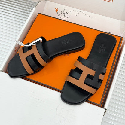 HM 26s Strappy Flat Sandals Black Brown Sheepskin 905786