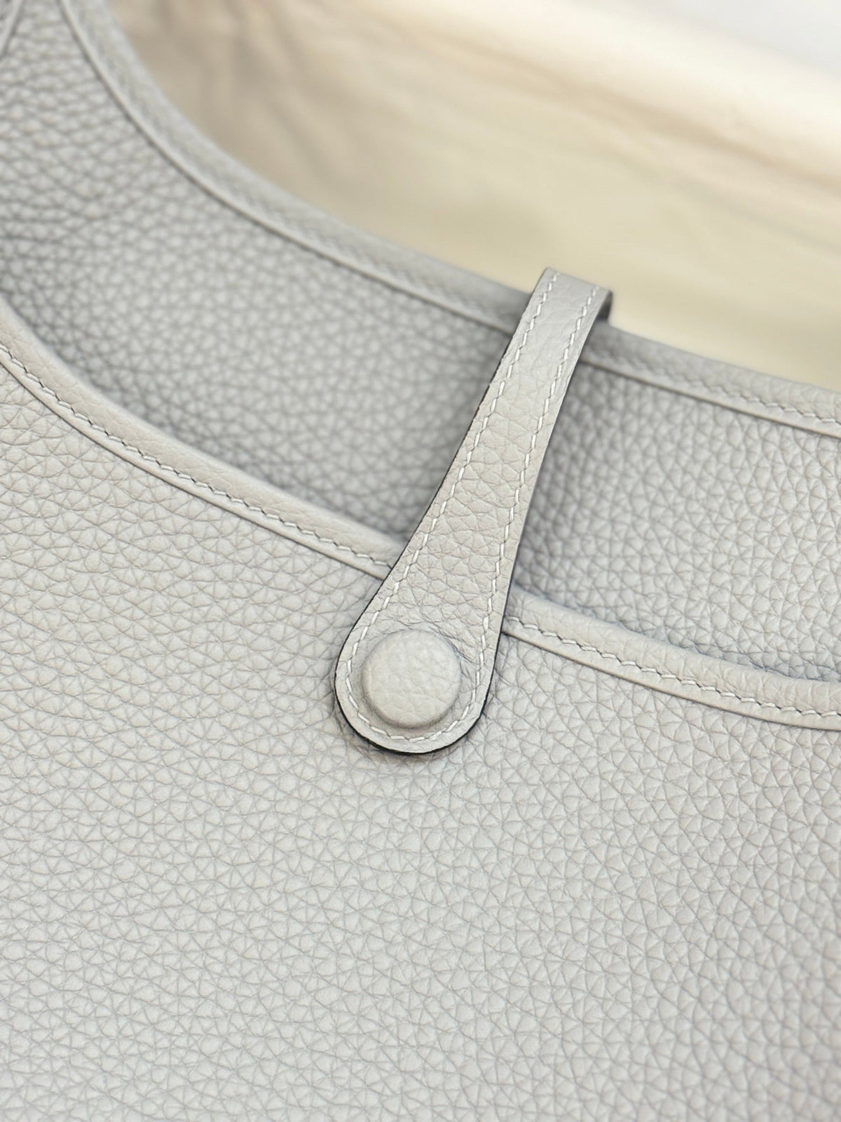 HM Evelyne 23cm Light Grey Togo Leather 281211