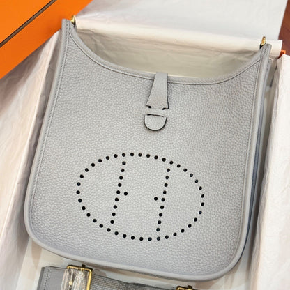 HM Evelyne 23cm Light Grey Togo Leather 281211