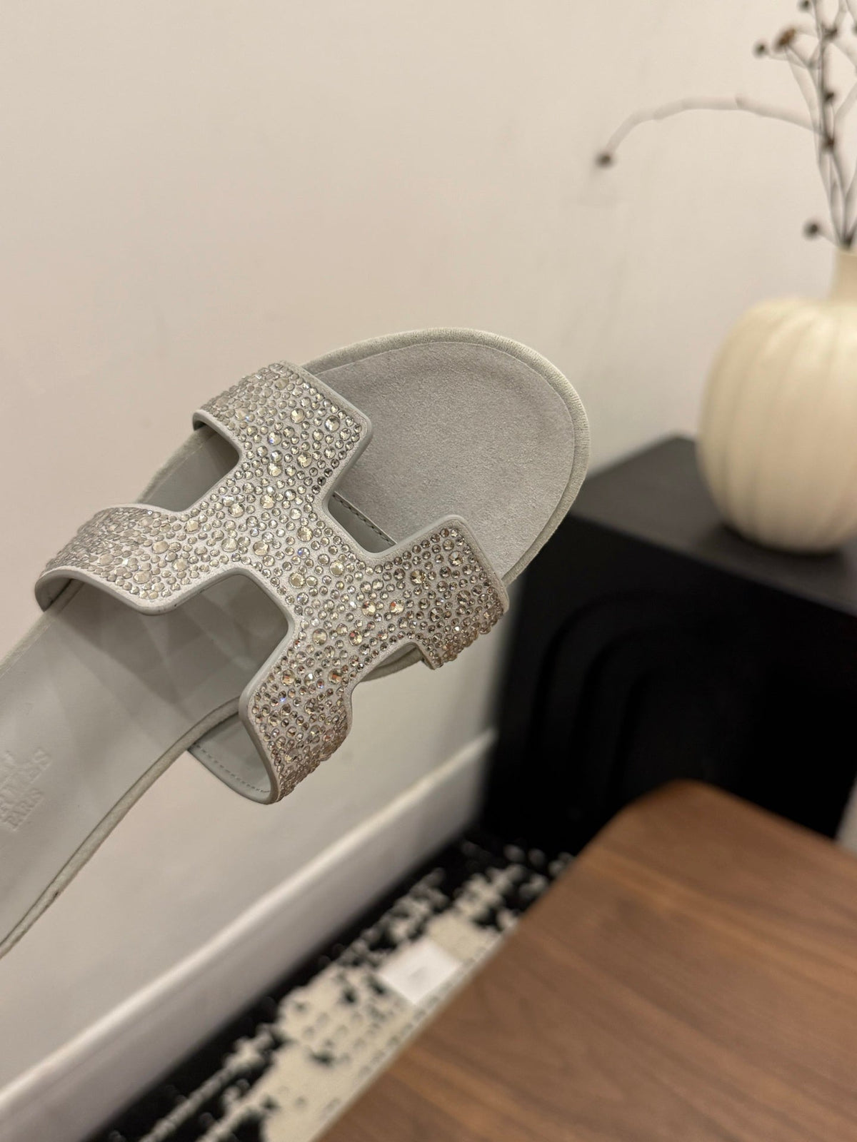 HM 26s Oasis Sandal In Light Grey Suede With Crystals