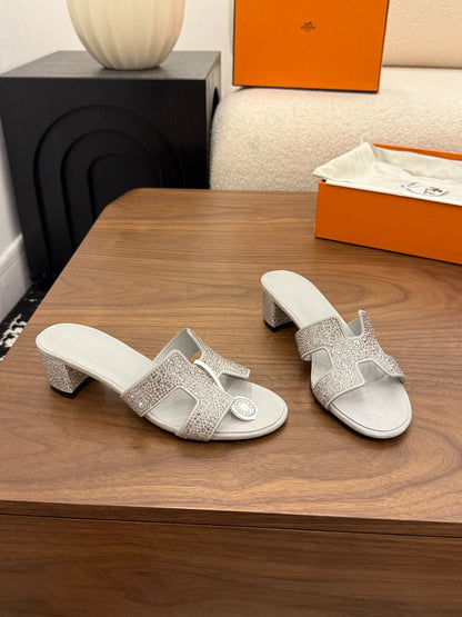 HM 26s Oasis Sandal In Light Grey Suede With Crystals