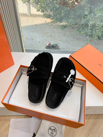 HM 25 Key Mule Black Suede