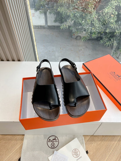 HM Flat Sandal In Corn Black Calfskin