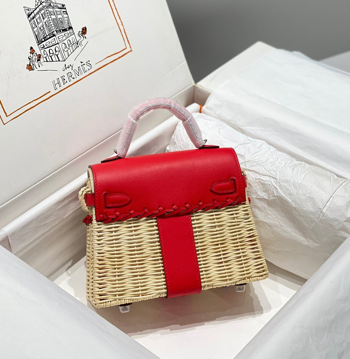 HM Kelly 20 Picnic Kelly Red Bamboo And Rattan