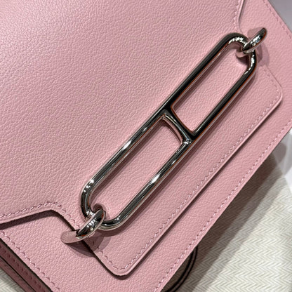 HM SAC ROULIS 18 PINK PASTEL EVERCOLOR CALFSKIN237570