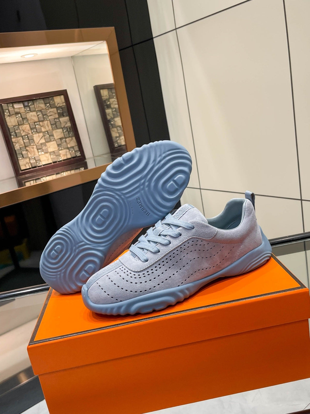 HM 26s Neon Sneaker Blue Suede 846400