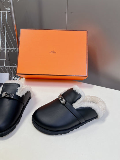 OZ Mule Black Calfskin White Shearling