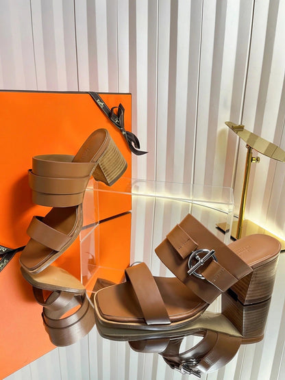 HM 26ss Kelly Buckle High-Heeled Sandals Brown Calfskin 641965