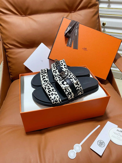 HM 2026 Velcro Sandals Black White Cowhide 663788