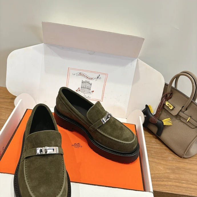 HM 26ss Loafers Olive Green Suede Sliver Buckle 638432
