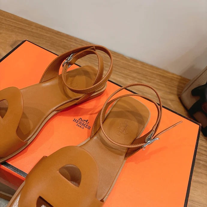 HM 26ss Flat Sandal Camel Brown Calfskin 638413