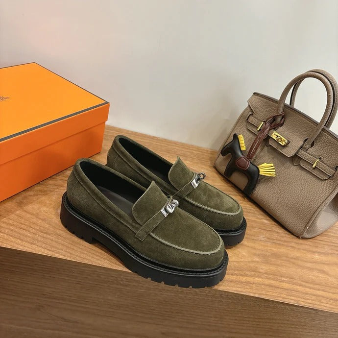 HM 26ss Loafers Olive Green Suede Sliver Buckle 638432
