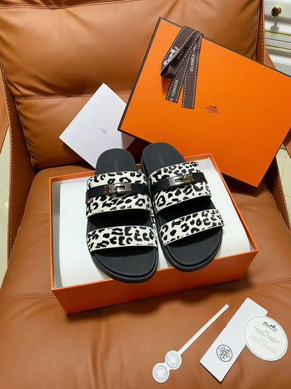 HM 2026 Velcro Sandals Black White Cowhide 663788