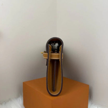 HM KELLY CLASSIQUE TO GO WALLET 20 IN BROWN CALFSKIN GOLD HARDWARE
